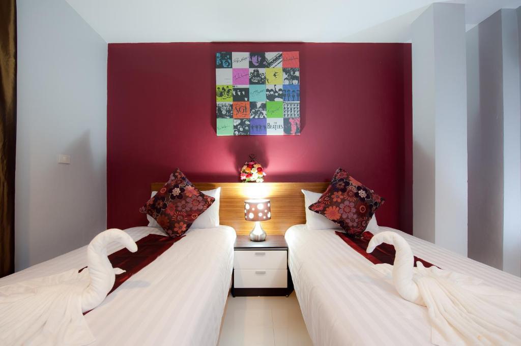 Rama Kata Beach Hotel Room photo